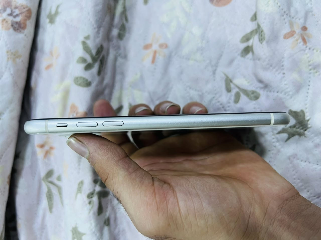 سلام علیکم  کامرتینiphone 11

الجهاز ای عیب مابی 
 
دبل  سیمم

ذاکره /128

بطاریه مبدله /93

شاشه بلادی 

فیس ئایدی شغال

صوت مابی عیب 

سعر 280بی مجال لطیبین 

وهاذا ره‌قمی  

***********

خابر تتدلل
