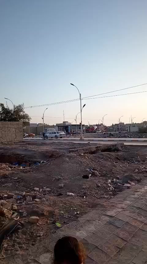 بيت للبيع ناحية اسديناويه قرب مدرسه صفيه الدين شارع تبليط وناره ونت
مساحة ٢٠٠متر طابو صرف  طابقين
بي غرفتين وصاله فوگ والطابق الأرضي ديوانية ومطبخ وصاله وغرفتين وصحيات استفسار اتصال على هذا الرقم *********** وبيك خير وتدلل
