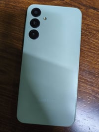 سامسونك A16 جديد ب60 الف فتحته من كارتون وكع نفطر شاشة بس كلشي شغال طب...