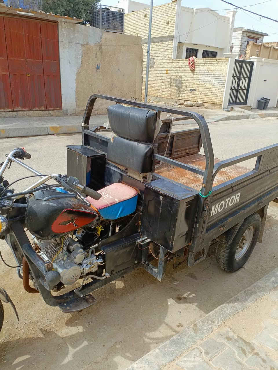 السلام عليكم شباب ستوته جمره موديل الشاصي 20 والمحرك 23 نضيف اوراق سكنر سعر 900 مكفوله شراي اتواصل وياي *********** واتساب موجود
