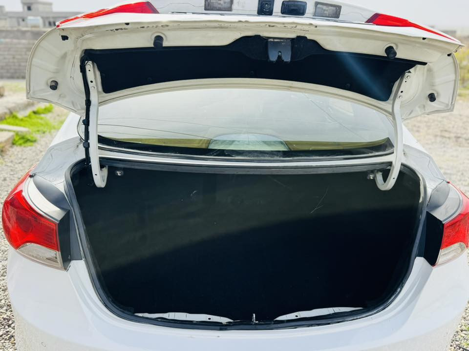 السلام عليكم.الانتره موديل 14بصمه متوم رقم شمالي دخول ذكي مري شفط تبريد تدفأه  4كشانه تدفأه السعر 52وبيهه مجال /واتساب ***********
