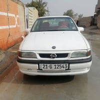 اوبل موديل ١٩٩٠ محرك ٢٠ سنوي جديده نافذه لغاية ٢٩ شرط گير ومحرك سعر ٤٥...