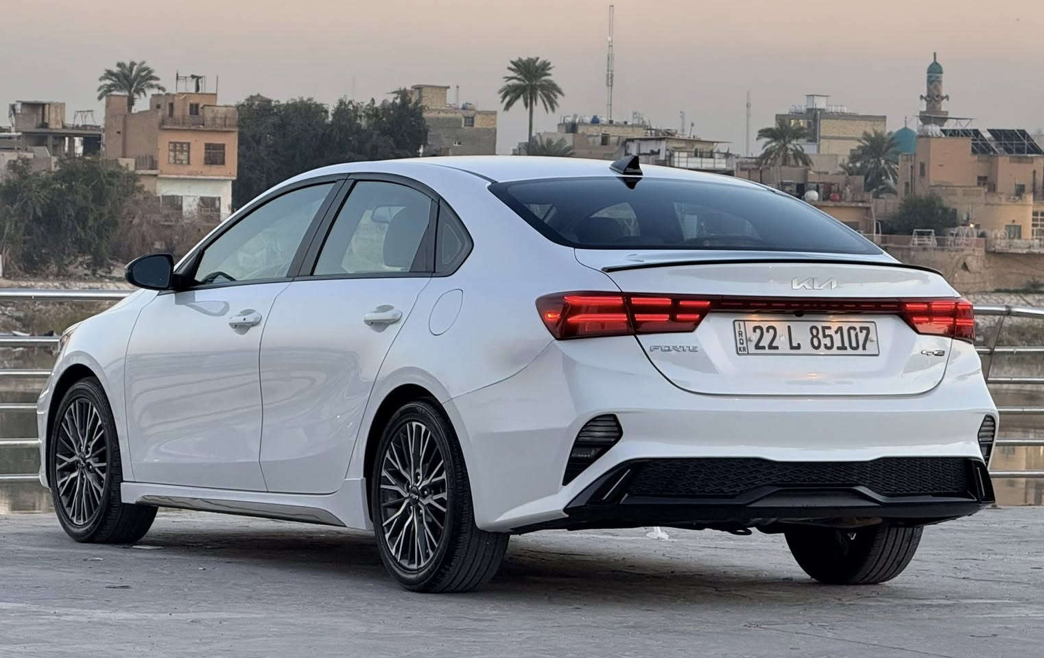 السلام عليكم
كيا فورتي 2023 GTLINE  رقم اربيل بأسم شركة وكالة او تحويل مضمون وصور الحادث مرفقة بالمنشور وسونار 
مواصفات : بصمة / لايت LED  / مكينة 2000 دوش / شاشة كبيرة / كامرة دوارة / رادار تعديل مسار / اوتو بريك / رادار جانبي / مود درايف / تحكم ستيرن / كروس سرعة /مانع انزلاق / بلوتوث / اواكس / USB 
ماشيه 16 الف 
مكاني الكاظمية
للتواصل والاستفسار : ***********
