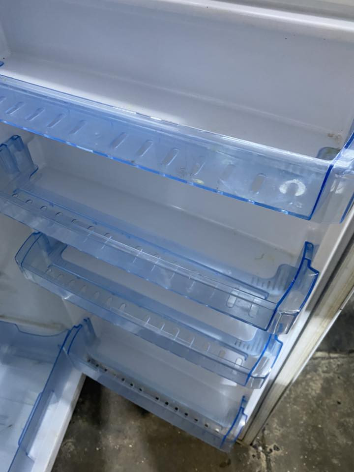 ثلاجة ماركة بيكو نظام تجميد للبيع مكاني السيدية السعر 120 الف    ***********
