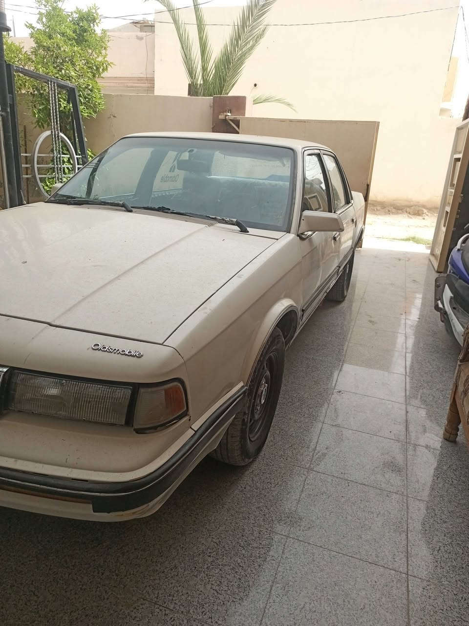 السلام عليكم اولدز 1990للبيع
مكينه كير صدر تخم تاير تبريد شاشه سنترلك دبل فيتبم بدون نقص سعر40$  ***********
