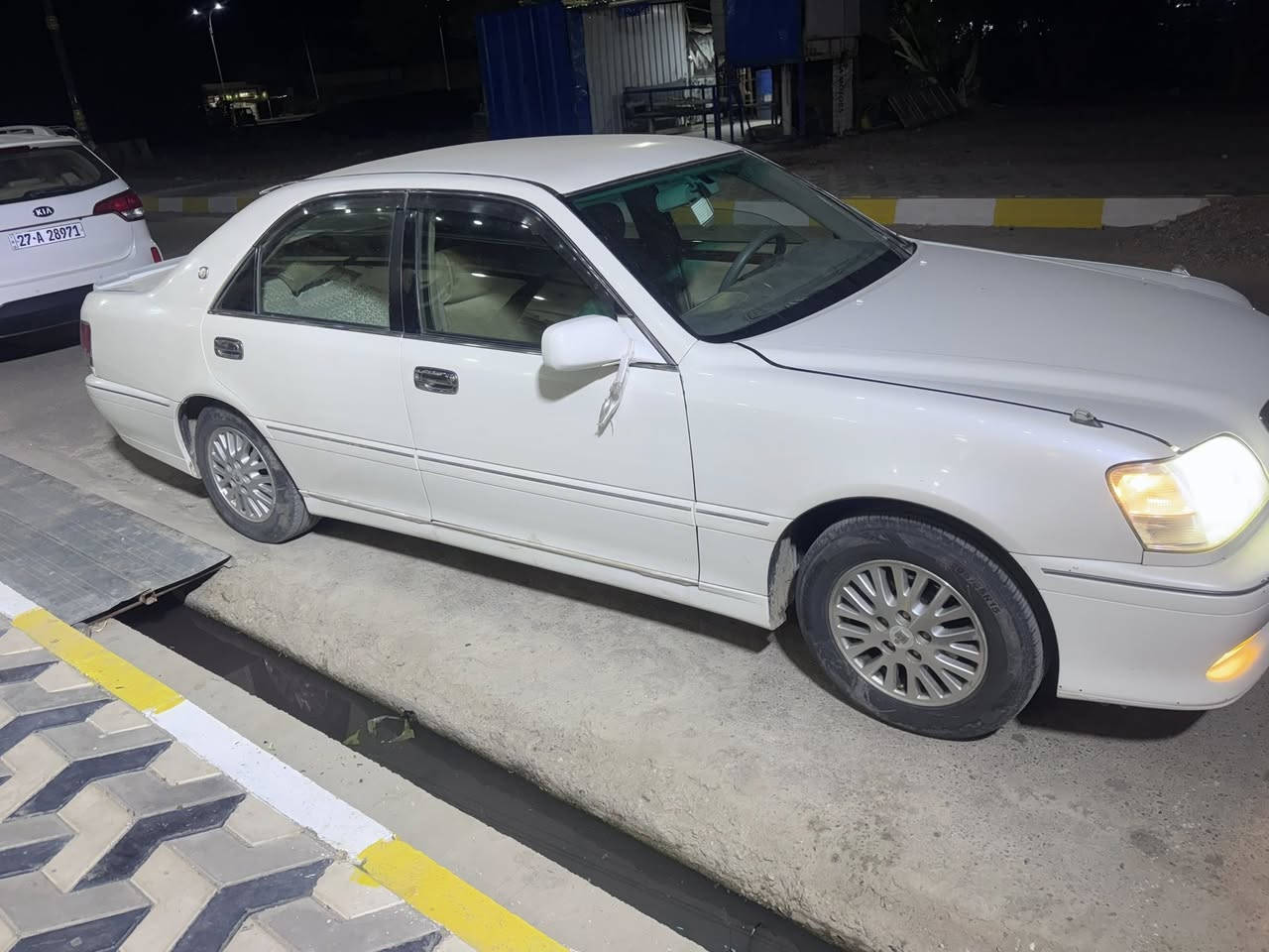 البيع ملكه موديل 2004 رقم بصره بدون ضباره رقم صدامي بصره مكفواله لا ضربه ولا كص ولا نقل جثه سياره جهاز محرك فيفتي السعر ٧٠ نتصل***********
