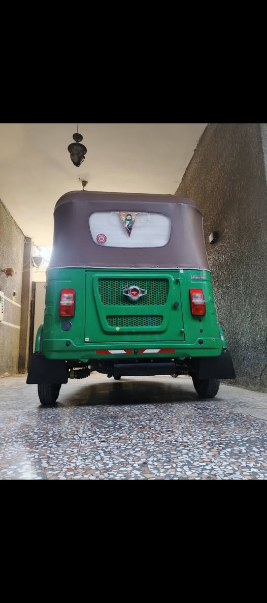 سلام عليكم 22 كنر ودعاميه مضلع باسمي تحويل ثاني يوم رقم انكليزي بيه نص لغد معمر سعر10  وبيه مجال مكاني بغداد شعب ***********
