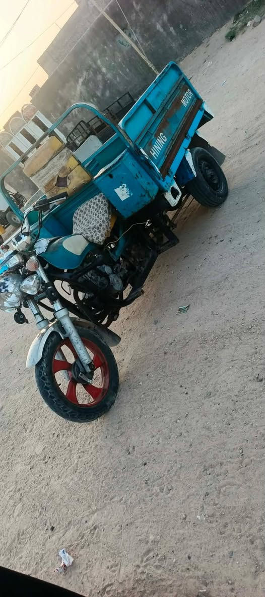 ستوته للبيع موديل ٢٠ أوراق استنساخ محرك نضيف كهربائيات شغاله السعر 1200 وبيها مجال مكان نجف خان النص عمود 504اتصال ***********
