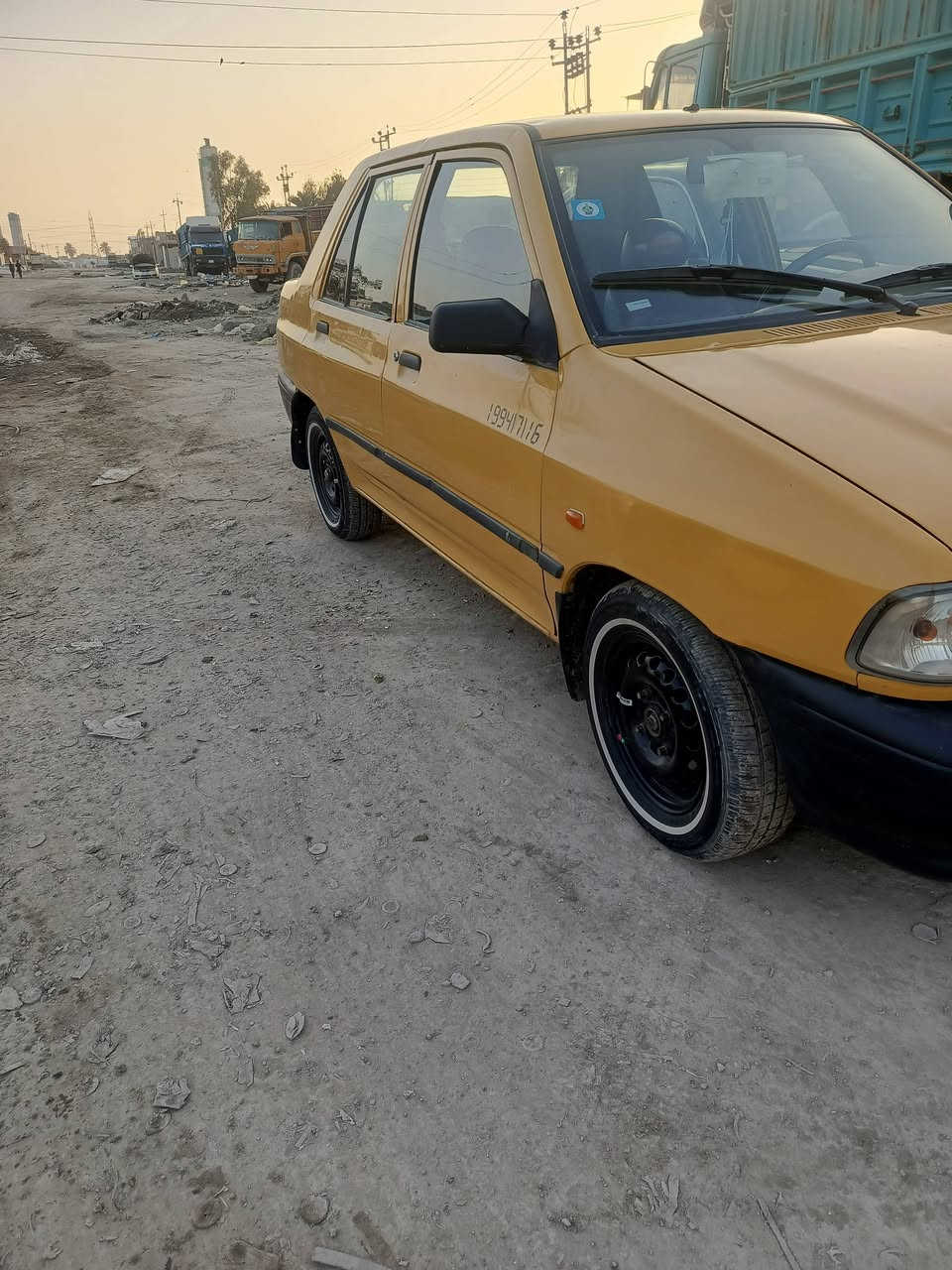 سايبه البيع موديل 2015رقم بغداد نكليزي وصل خط وبحث جديد  مكفوله من ضربه وصبغ تخم تاير جديد  محرك جديد تبريد شغال تدفئه شغاله داخل جديد مابيه اي نقص جاهزه الشغل ***********
