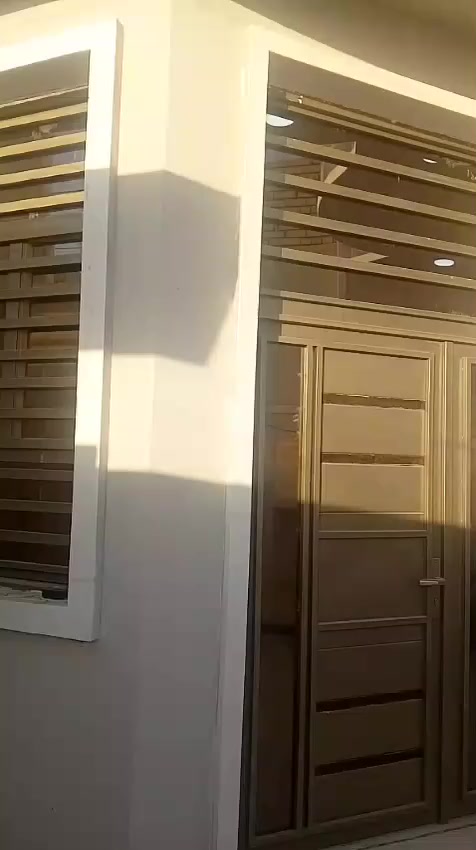 يالله
بيت زراعي للبيع  150 متر
العنوان الصخيين
 شارع حسينيه الامام الغائب 
البيت درجة اولى ومتعوب علي

يتكون البيت من
غرفتين نوم وصاله
وصحيات داخليه وخارجيه
مطبخ وديوانيه وكراج

البناء طابوك وصب كونكريت
كل شي بالبيت درجه اولى
السعر 115وبي مجال بسيط 

للاستفسار اتصل 🗣📲📞
***********
