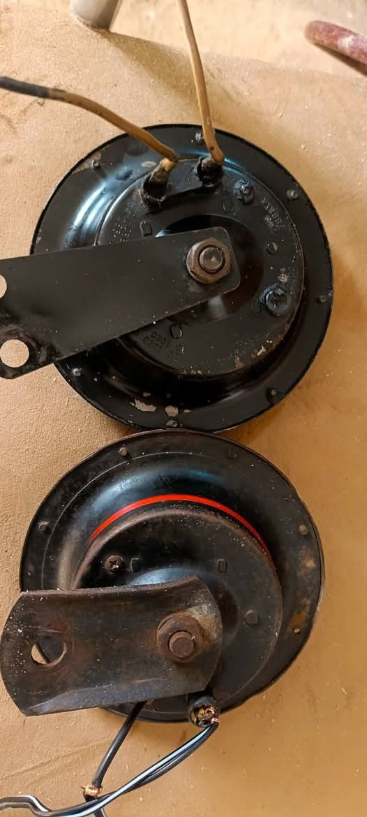 هورنات بوش الماني اصلي للبيع ماداخلات تصليح يرادلهن بس تصفيه نضيفات كلش وسعر مناسب ب50الف الشراي يتفضل خاص مكاني ديوانية غماس


**إذا كنت صاحب هذا الإعلان وتريد حذفه لأي سبب، رجاءا أرسل رسالة إلى الدعم الفني**