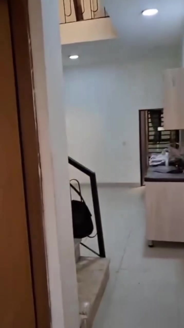 بيت ١٠٠ للأيجار 
خلف مسبح الرافدين
للاستفسار ***********---***********
