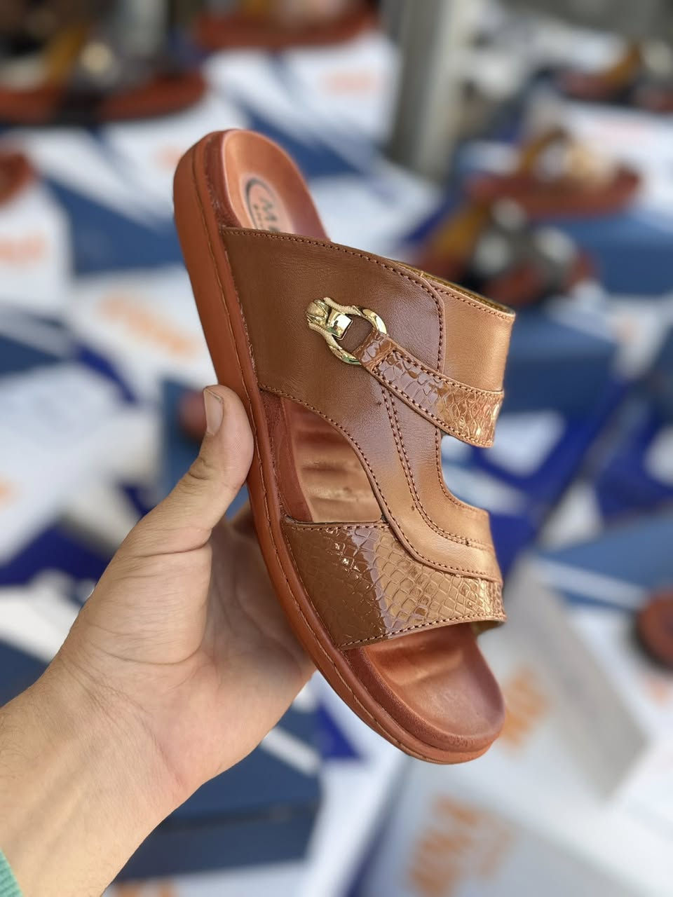 جمله فقط🔒
 شحاطه رجالي  علبه  طبيه 
القياسات 46 -41 
 سعر الكارتون 12 زوج 54 الف 

سعر القطعه 4 ونص
 
الحجز  0784440610 

العنوان  بغداد الرصافي.  مقابل كراج الرصافي


**إذا كنت صاحب هذا الإعلان وتريد حذفه لأي سبب، رجاءا أرسل رسالة إلى الدعم الفني**