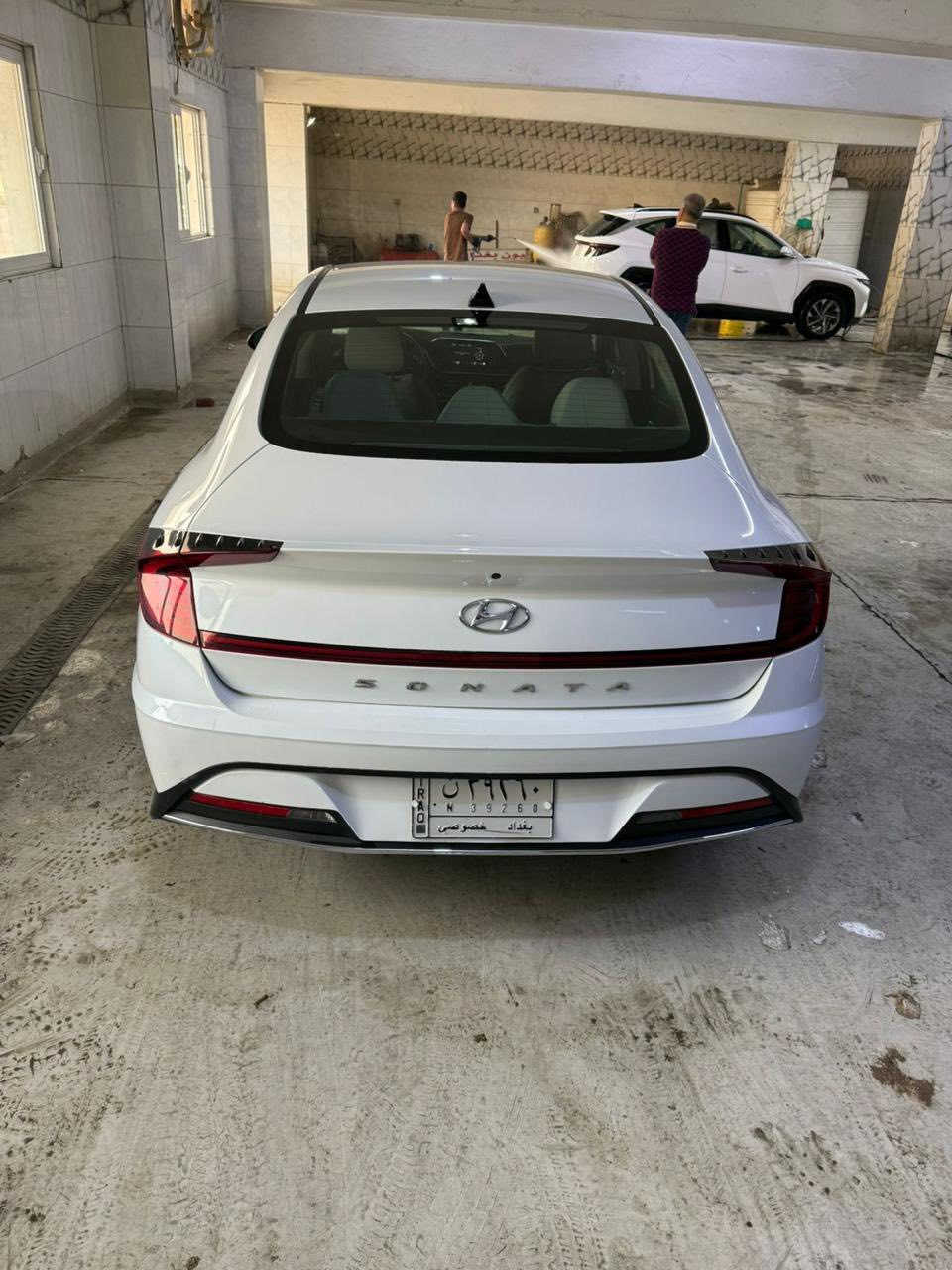 سلام عليكم سوناتا موديل 22. حادثها جاملغ وبنيد تبديل نفس لون بدون شواصي بدون لغود السيارة ماشية 37 الف ميل سعرها 16000$ الاستفسار ***********
