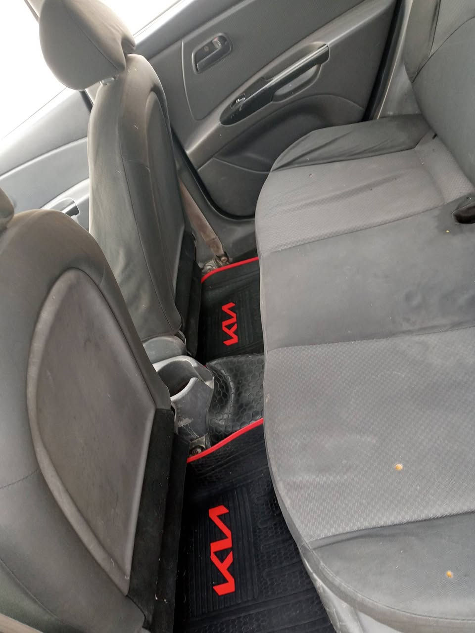 سلام عليكم 
البيع او مراوس كيا ريو موديل 2012 خليجي 
سياره جاهزه من كلشي مداور ثانيوم رقم نجف 
مكان السيارة السماوة قضاء الرميثه 
سعر 80 مع مجال قليل 
***********
