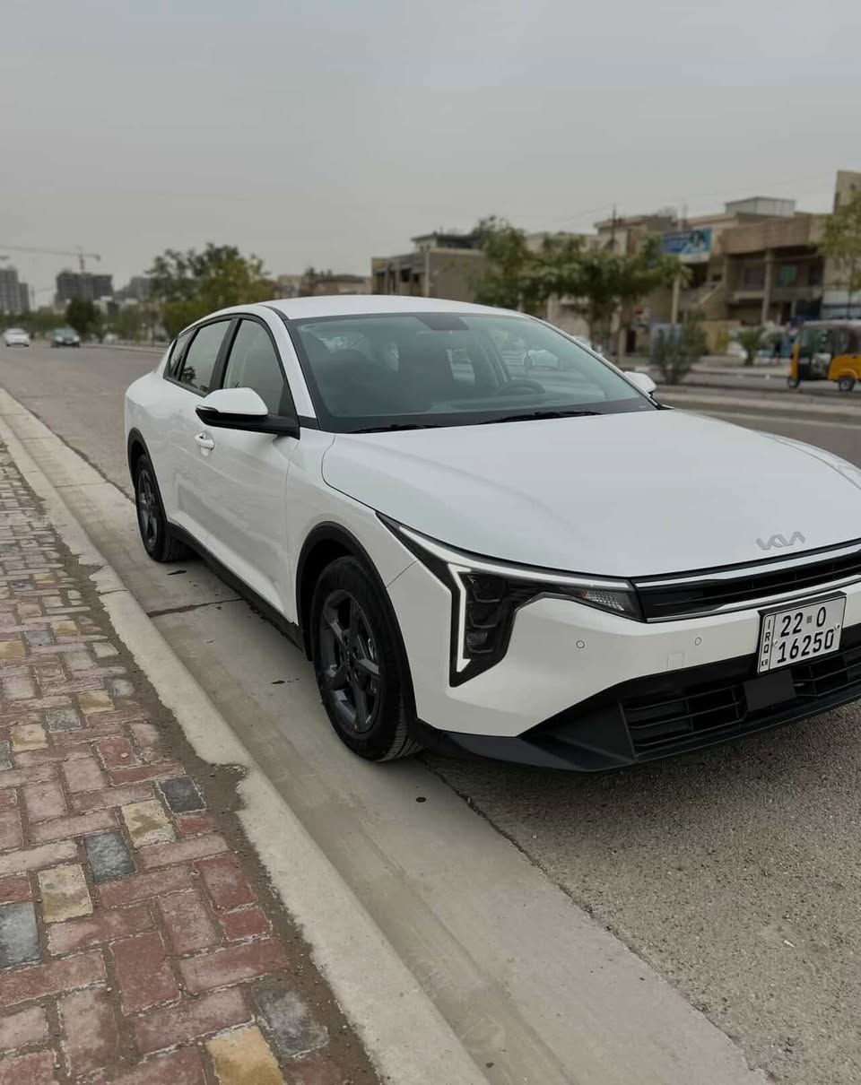 السلام عليكم اخوتي k4 كي فور خليجيه ٢٠٢٥ وكاله نيم ضمان خمس سنوات محرك ١٦٠٠ مكفوله كفاله عامه عدا شخط بسيط بكد الاصبع ماشيه ١١ الف كيلو رقم اربيل باسمي السعر ١٨٢ ورقه وبيها مجال ***********
