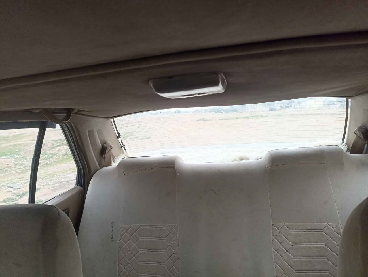 مازدا ۹۲۹ مکینە دوانزەوبەخ گێڕومکینە بەشەرت ئاڕم پلاسیکە سەیارەکەتابڵێی بەهەڵمەتە  هەمووگێچەکانی یشەکات تایەێ تازە مەکینەی هەڵمی دەمی نیە تازە پێشی داگیراوە  قوفڵ مەرکەزی جامەکانێ هەمووی دوگمەیە  بەشەرتی هەمووشتێک سەیارەکە    شوێن کەلار سمود   *********** Singapore
