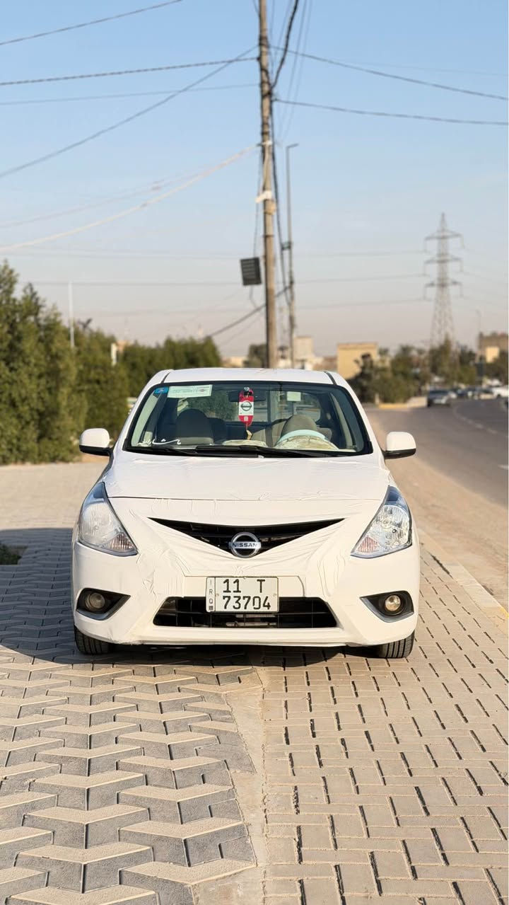 سلام عليكم نيسان سني 2019 ام البليته الزركه بيها صبغ ربع الباب والهلال مال جاملغ كير مكينه مكفولات صدر امامي خلفي جديد تخم تاير جديد تبريد تدفئه شغالات مكاني بغداد البياع
السعر 103 وبيها مجال 
*********** بغداد, العراق
