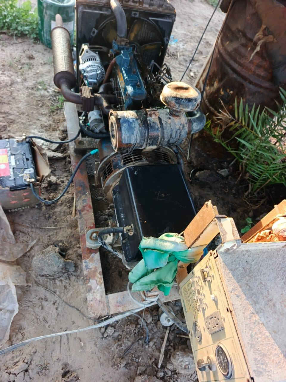 سلام عليكم مولد كابوته للبيع نضيف ما محطوط عليه صبانه 7 ونص كيفي مكان بابل الحله جبله السعر /15ورقه وبي مجال للشراي رقم /***********
