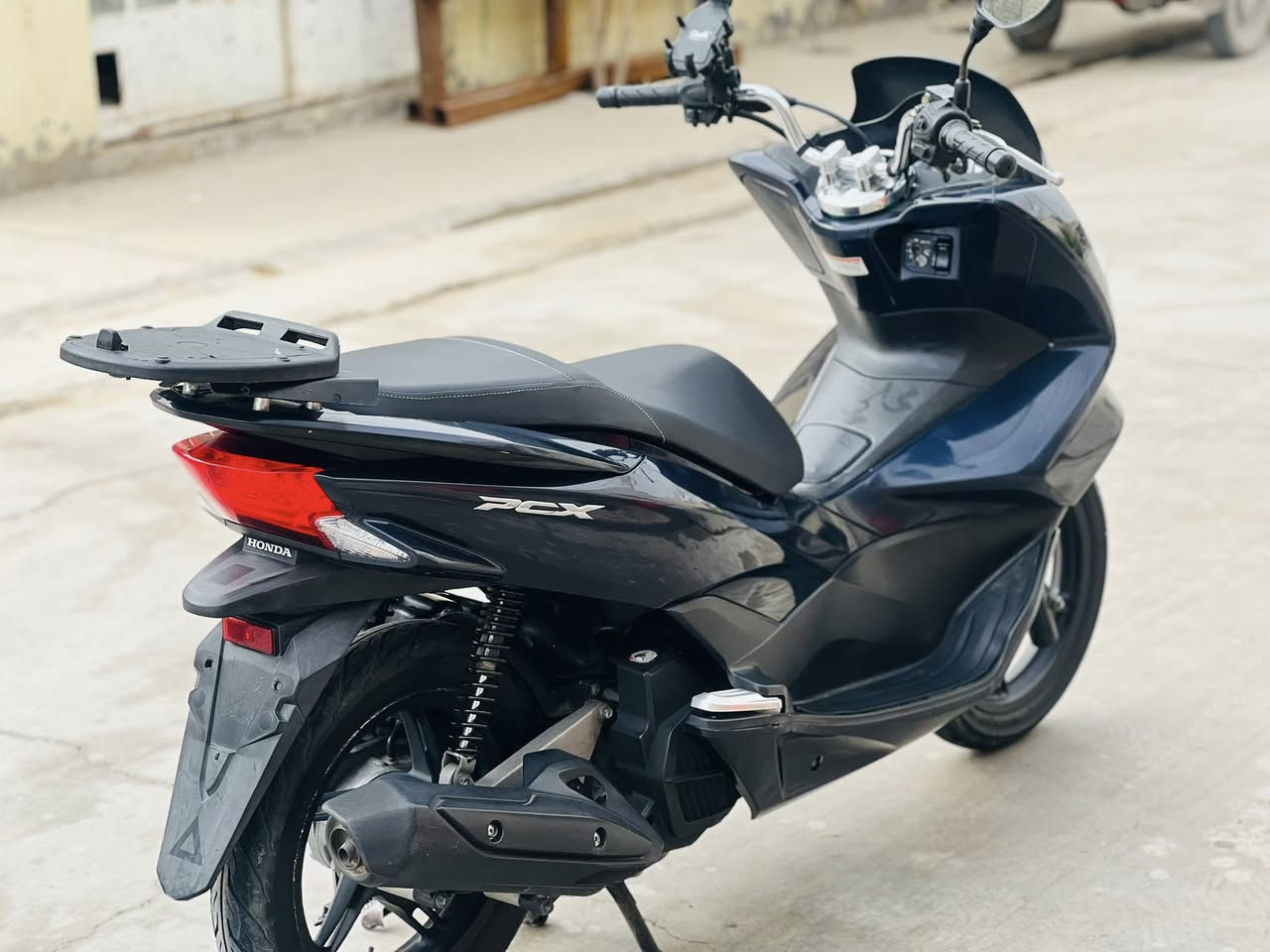 سلام عليكم جيل ثاني دراجة كفالة عامة ياباني ماشية 25 دراجة مكمركة كاملة يعني بس ترقم كفالة عامة ستفسار خاص لو ***********
