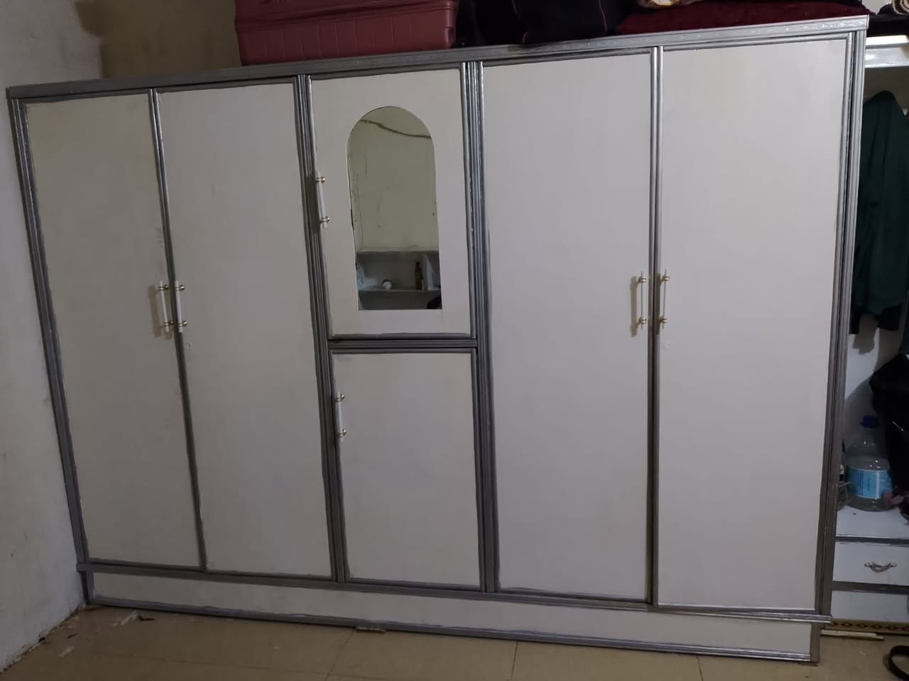 كنتور عراقي لون ابيض للبيع السعر 280 وبي مجال  
كنتور الثاني 270 وبي مجال وثنينهن صاج


**إذا كنت صاحب هذا الإعلان وتريد حذفه لأي سبب، رجاءا أرسل رسالة إلى الدعم الفني**