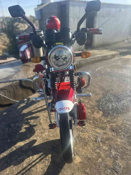 هايوشه ٢٣جلخ مابيها شرط وضع الشركه مال جناي ونضافه شحجيلك قليل ويه بصمات سويجات ورقه وحده بدون كمرك 
بيع أو مراوس سعره مليون و١٠٠وبيها مجال 
سوكً كلشي 
مكاني القائم حصيبه علا حدود سوريه 
رقمي ***********
