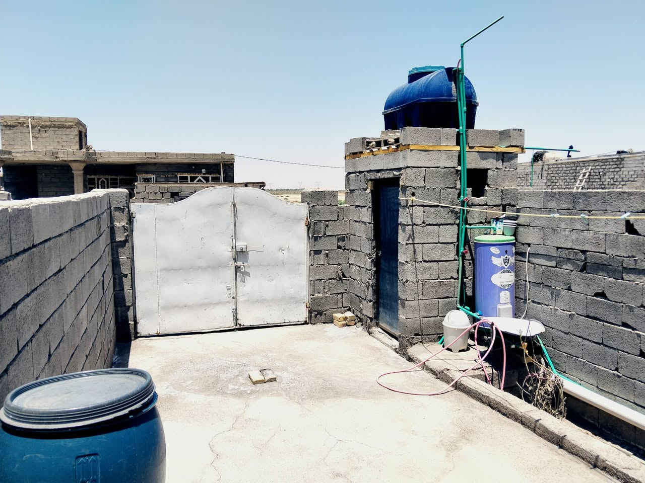 🏡مشتمل للبيع
المساحة 140 غرفه نوم 5في4 + صاله 4في4

+مطبخ 5في4 + منور 1في5 +ترك5في3 +صحيات 

مجاري +كهرباء+ماء جاهز ع آخر حبايه 

المكان شارع الشهابي حي الربيع 

الأستفسار ‏‪***********‬‏ احمد
