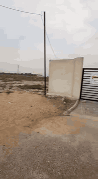 السلام عليكم دونم للبيع في منطقه التاجي قرب معمل البي الدونم يحتوي على بيت مساحه 200 متر واجهة الدونم 35 ونزال
85 ومتوفر امامها ماء وكهرباء وتبليط وسند الارض 35 للاستفسار
عل الخاص او الاتصال
*********** علي
