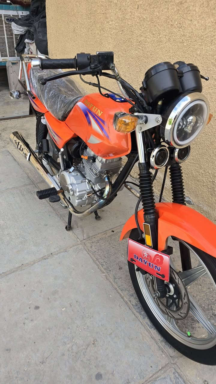 دايوان عضم موديل 2023 طالعه بل2024 وكيل ثامر خلخال الجوهره وصل معرض ثامر خلخال موجود اوراق اصليه وكامله وبسمي شرط الترقيم مكينه مامفتوحه ناعمه شلعه وتراي ونعومه خير من الله كهربائيات كلها شغاله سلف هندر دبل اشاره بلادي لايت جمجمه صالنصه ستيل كلها كامله الدراجه نضيفه ونضافته كدامكم بلصور رايدها 1350 وبيها مجال بسيط للشراي مكاني كربلاء اليريده يتصل ويدلل 
***********
