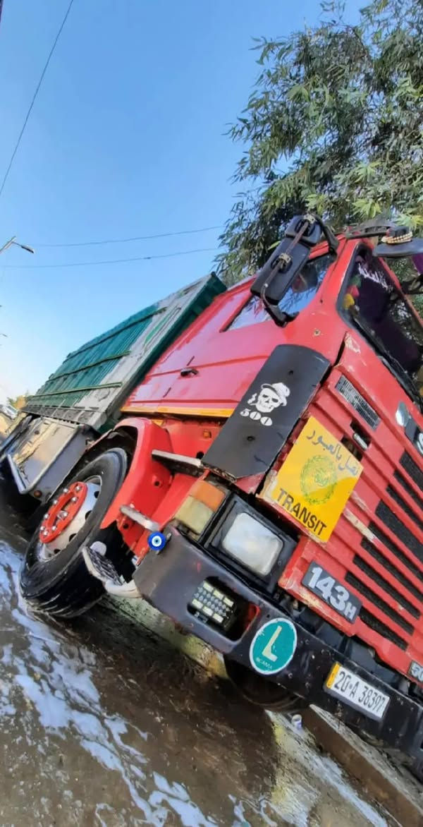 سكانيه (143) حجم (500) كير 5/5 مجموعه جوب ليس يرفع ينزل تخم تواير محرك جديد كير جديد قماره بلاديه سياره من جوه شغل ما ناقصه شي (***********).            (***********)
