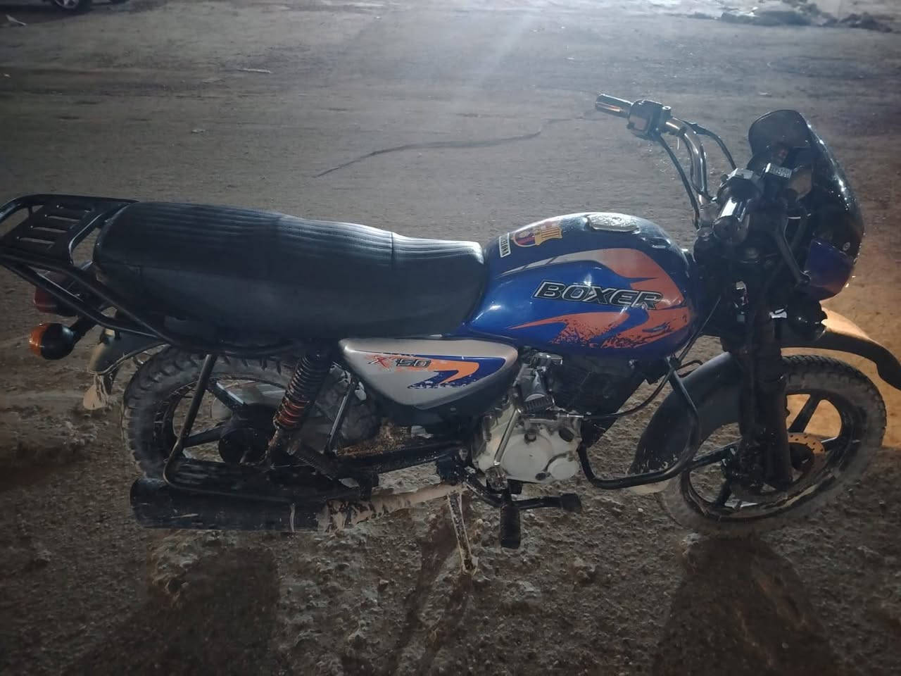 السلام عليكم شباب دراجه بوكسر 2023 اوراق قضايعه السعر 950 مكانه بغداد ***********ال***********
