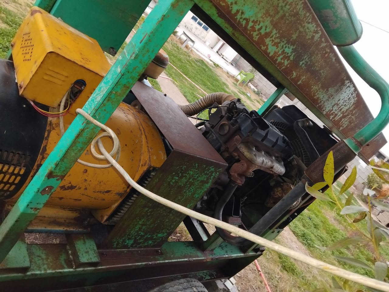 السلام عليكم مولد كيا جديد للبيع٢٧٠١ لا صرف ولابخار جاهزه راس توليد ٣٠كيفي ثري فيز العنوان واسط الزبيديه الاتصال على الرقم ***********او***********
