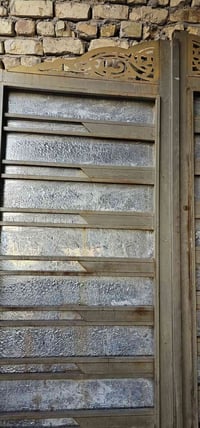 شباب عندي باب الارتفاع مترين وعشرين والعرض مترين مستعمل شهر الله شاهد ...