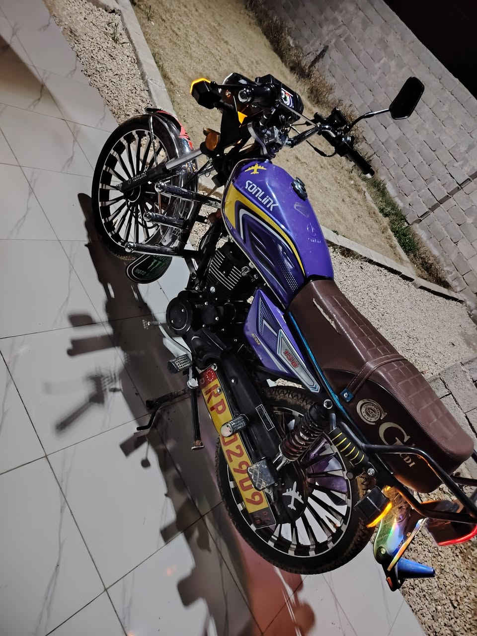 سلام عليكم سيفان 24شكل 25محرك 150جاكوج للبيع او مراوس حسب القناعه  نضافه  نشاط خير من الله السعر 800
#ادمن حبيبي


**إذا كنت صاحب هذا الإعلان وتريد حذفه لأي سبب، رجاءا أرسل رسالة إلى الدعم الفني**