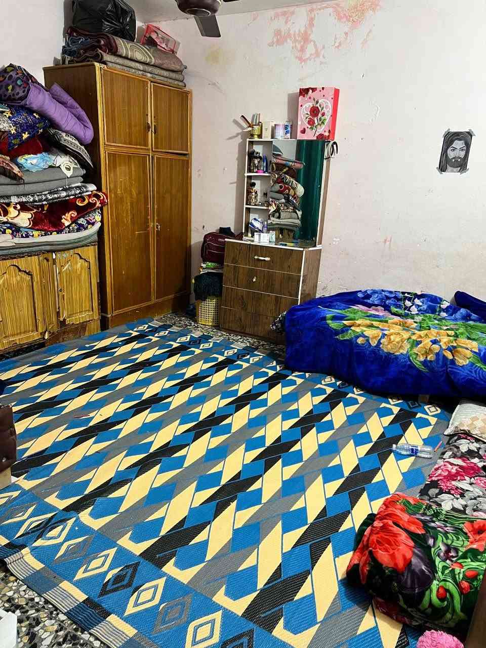 السلام عليكم
الدار للبيع  المساحة 100م طابق واحد  الشعلة شارع ابو الدهن للتفاصيل اكثر التواصل على الخاص او الاتصال على الرقم ***********
