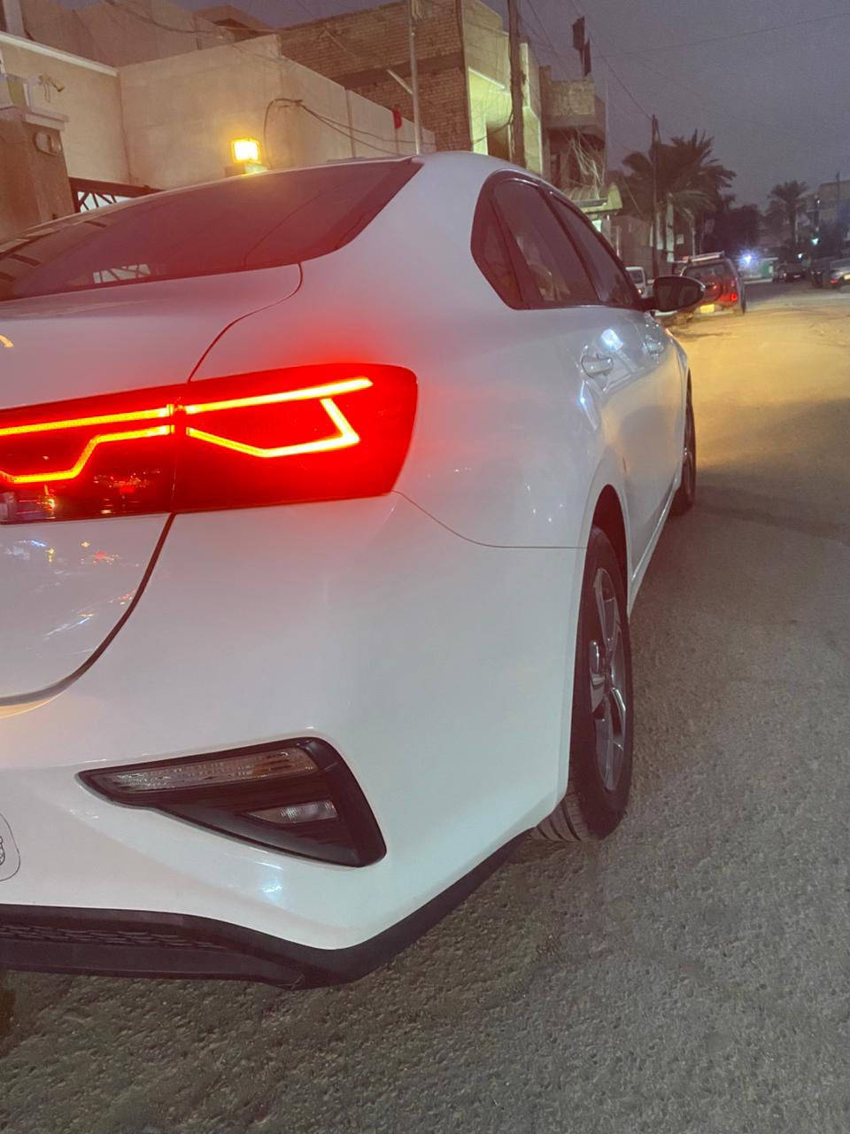 كيا سيراتو 2019 خليجي بدون صبغ 
مكينه 1600
بغداد رقم جديد 
ماشيه 83 الف 
تبريد قطعتين 
بك لايت لد 
3 انظمة قيادة
ويل كب 
شاشه 
كم رصعه خفيفة بالقماره 3 او 4 
صدر جديد ‎100‎%‎
***********
مامتواجد ع الفيس
