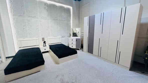 غرف نوم تركي 5قطع السعر 600الف مع النقل والشد داخل مركز البصرة مجاني الاستفسار ***********
