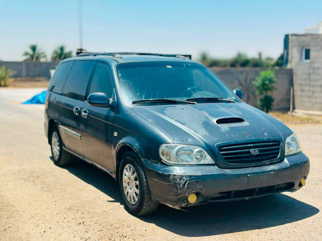 السلام عليكم 
كيا كرنڤال موديل 2002 حبل حبل حبل بدون گص 
گير ومحرك شرط 
محرك مسكر 3000گاز
صدر جديد 
تايرات جدد
تبريد ثلچ 
تدفئه نار 
السياره نضيفه وگاعده 

المكان العلم سمره 
السعر 30 وبيها مجال 
الشراي يتصل ويتدلل 
***********
