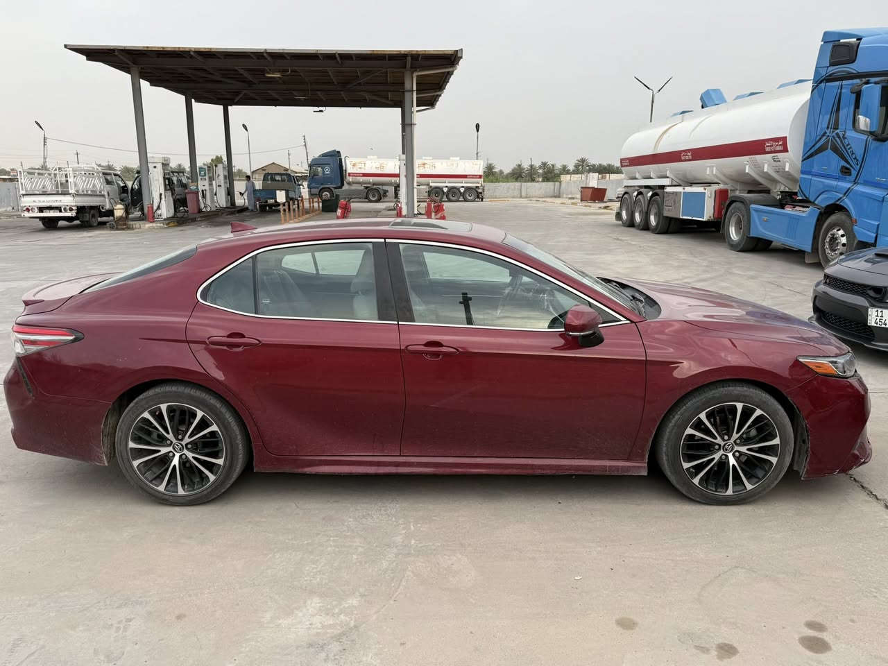 للبيع Toyota Camry SE Plus 2018
SE Plus فول مواصفات
محرك وبدي بحالة ممتازة، السيارة بدون دواخل نهائياً
عدد القطع المصبوغة ٥ قطع (بيع حزام)

• شاشة + كامرة
• فتحة سقف
• تشغيل بصمة
• كراسي جلد
• حساسات
• نظام قيادة مريح واعتمادية عالية

السعر: 15,500$ قابل للتفاوض بالمعقول
الموقع: الدورة – بغداد

للاستفسار: ***********
