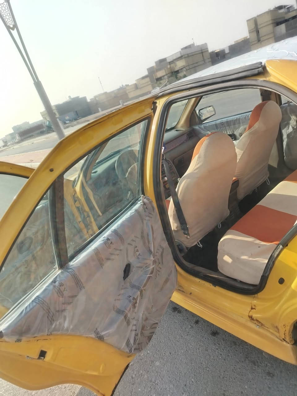 اسمد مديل 2011 رقم بصره رقم صدامي هيه عل مشتريه
مكفوله ضربه وتبديل وصبق
سياره كهرباياته من طول لطول كله شغاله وداوخل نضيفه 
مكينه وكير مكفولات حداديه من طول لطول كله جديد 
تخم تأير نضيف سياره جاهزه وما  نقص برقي
سعر سياره 17 ورقه وبيهه مجال لشراي
مكان سياره بصره حي بغداد شارع المكاتب
رقم الهاتف *********** شراي يتصل ما متواجت عل انت
