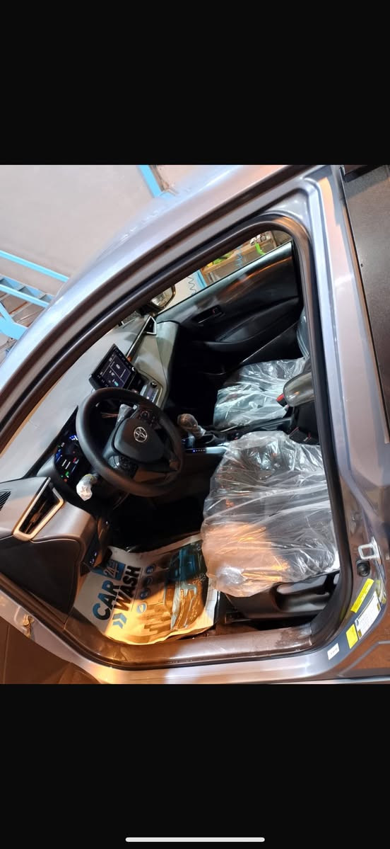 اقره تفاصيل سياره كامل حتى تفتهم شبيه سياره
كورلا 2022 هايبرد رقم بغداد دولي هزه وسنويه وارقام جدد باسمي شخصيا
حادث سياره جاملغ وبنيد يسره وجاملغ خلفي يسره 
السونار منشور ويه صور 
ملاحظة 
(تبديل ربع الأول من شاصي اليسره نفس لون) 
لغود مكفوله شاصي الايمن فقط تعديل بدون معجون ولا لحيم 
تكم داخليه تكم خارجيه وقماره مكفوله
 
ابيع صبغ حزام بس هيه مو حزام 
السيارة جديدة بعده 
كير ومكينه وصدر وتبريد مكفولات 
المواصفات 
بصمه
شاشه جبيره وكامره خلفيه 
ورادار امامي وتحديد مسار وتوقف ذاتي 
لايت زنون ولدات اماميه 
تخم تاير ويل كب جديد
سياره جاهزه مابيه نقص 
مكانه بغداد مدينة صدر  
125 وبيها مجال بسيط
***********
