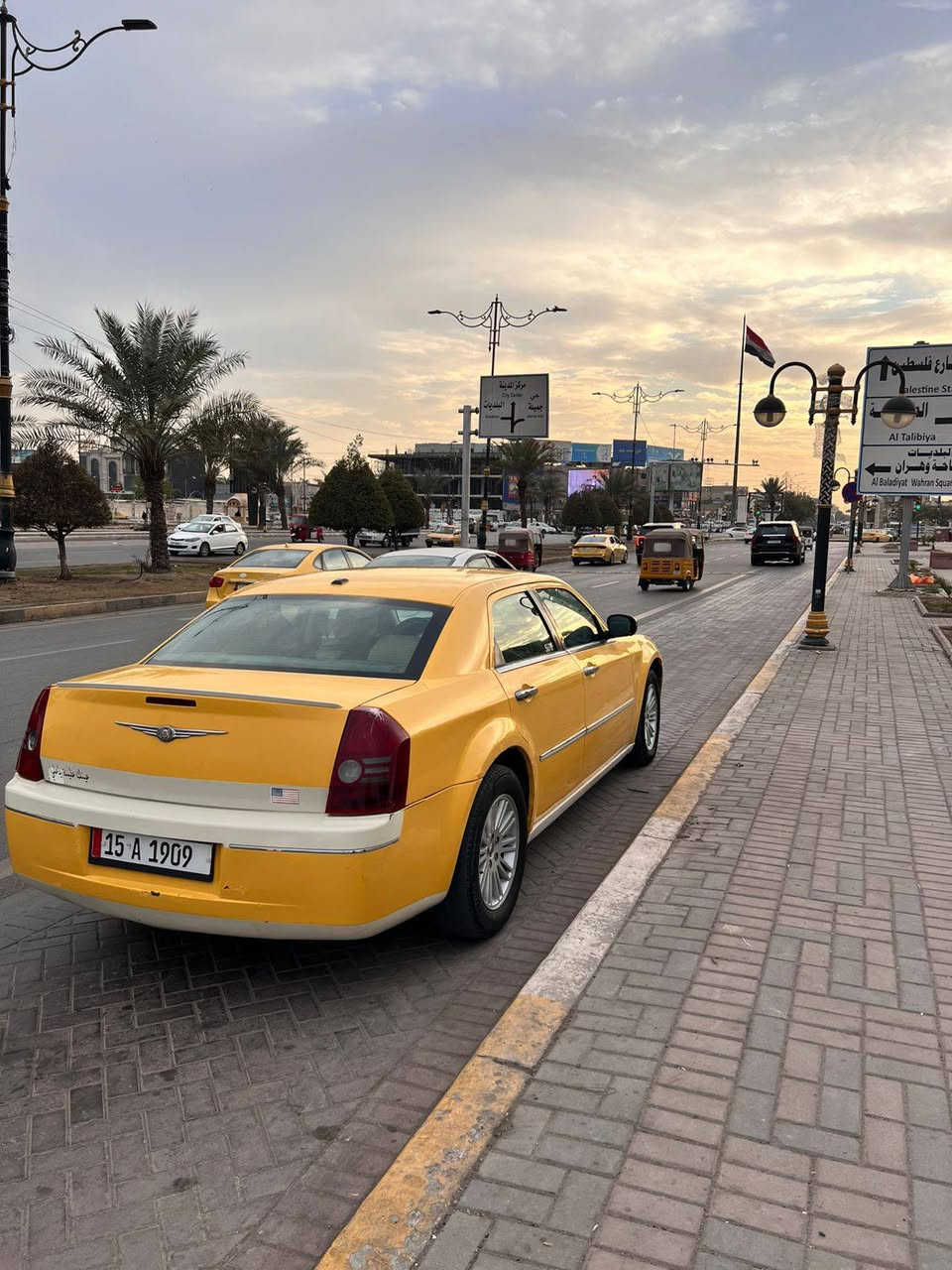 سلام عليكم أوباما 2010وارد خليجي مكفول من الضربه رقم انبار مصغرة هيئه وغرامات بسمي السيارة تحويل ثاني يوم مكان السيارة بغداد الأمين الثانيه السعر 125وبيه مجال  رقمي ***********
