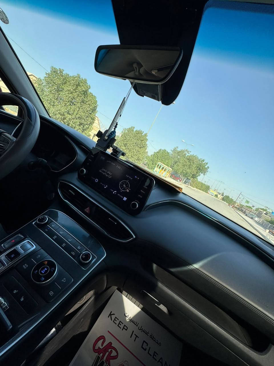 كلين السيارة بدون ايرباك فول السونار مرفق معا الصور
للبيع سنتافيا موديل 2022
محرك2500
مواصفات السياره 

داخل 
السياره بيها 4 اربع انضمة قياده
السياره توقف ذاتي+تحديد مسار
رادار خلفي 
رادار امامي 
توقف ذاتي
تبريد قطعتين تبريد
تشغيل عن بعد السياره+ السياره اشارت ترحيب +قياده ذاتيه +كروز سرعه 
شاشه كار بلي و اندرويد + تحكماة ستيرن  +شفتات رياضاي + هيتر بل ستيرن 
لد LED نهاري اماي خلفي 
السياره وارد امريكي
السياره ماشيه (50)الف مايل  للعم السياره ترايها اخت الزيروا !
فحص هزه رقم كله جديد 
السياره ترايه زيروو
للاتصال ***********
السيارة وكالة او تحويل .
السعر ٢١٥ بيه مجال بسيط
