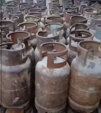 دبات غاز حديد للبيع ب ٧٠ فارغة  متوفر توصيل 07839799797