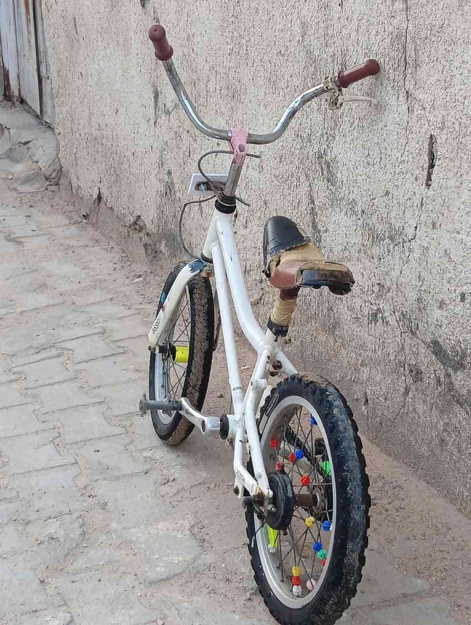 السلام عليكم عندي بايسكل للبيع سعره 30 اللي يريده يجي خاص المكان كربلاء حي العامل


**إذا كنت صاحب هذا الإعلان وتريد حذفه لأي سبب، رجاءا أرسل رسالة إلى الدعم الفني**
