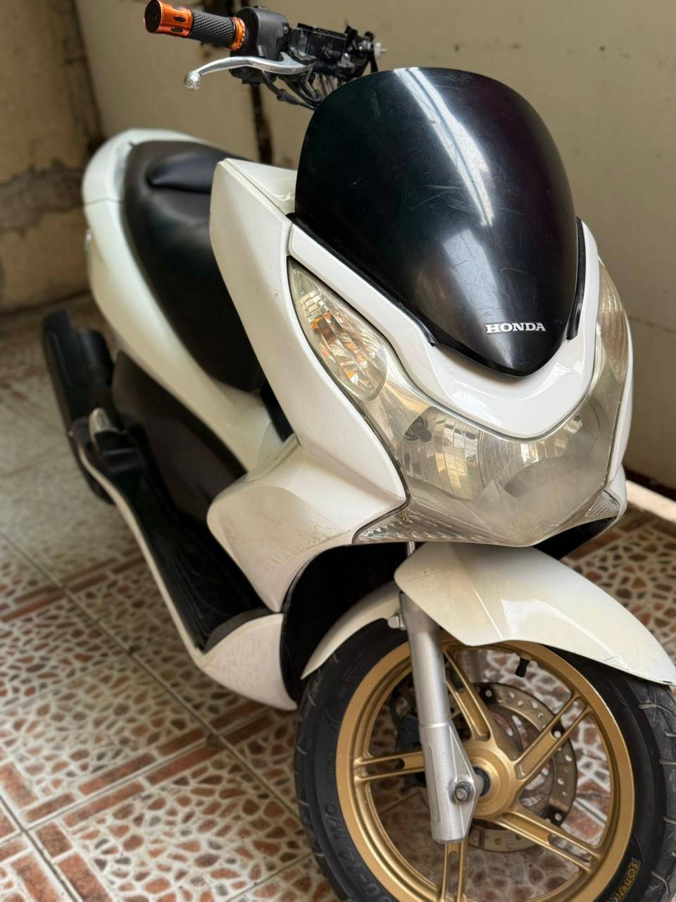 السلام عليكم دراجه بي سي اكس جاي امشي وفجه طفت عندي ما اعرف شبيهه مثل منكول ابيعلك كوم حديد ب 700وبيهه مجال ***********
