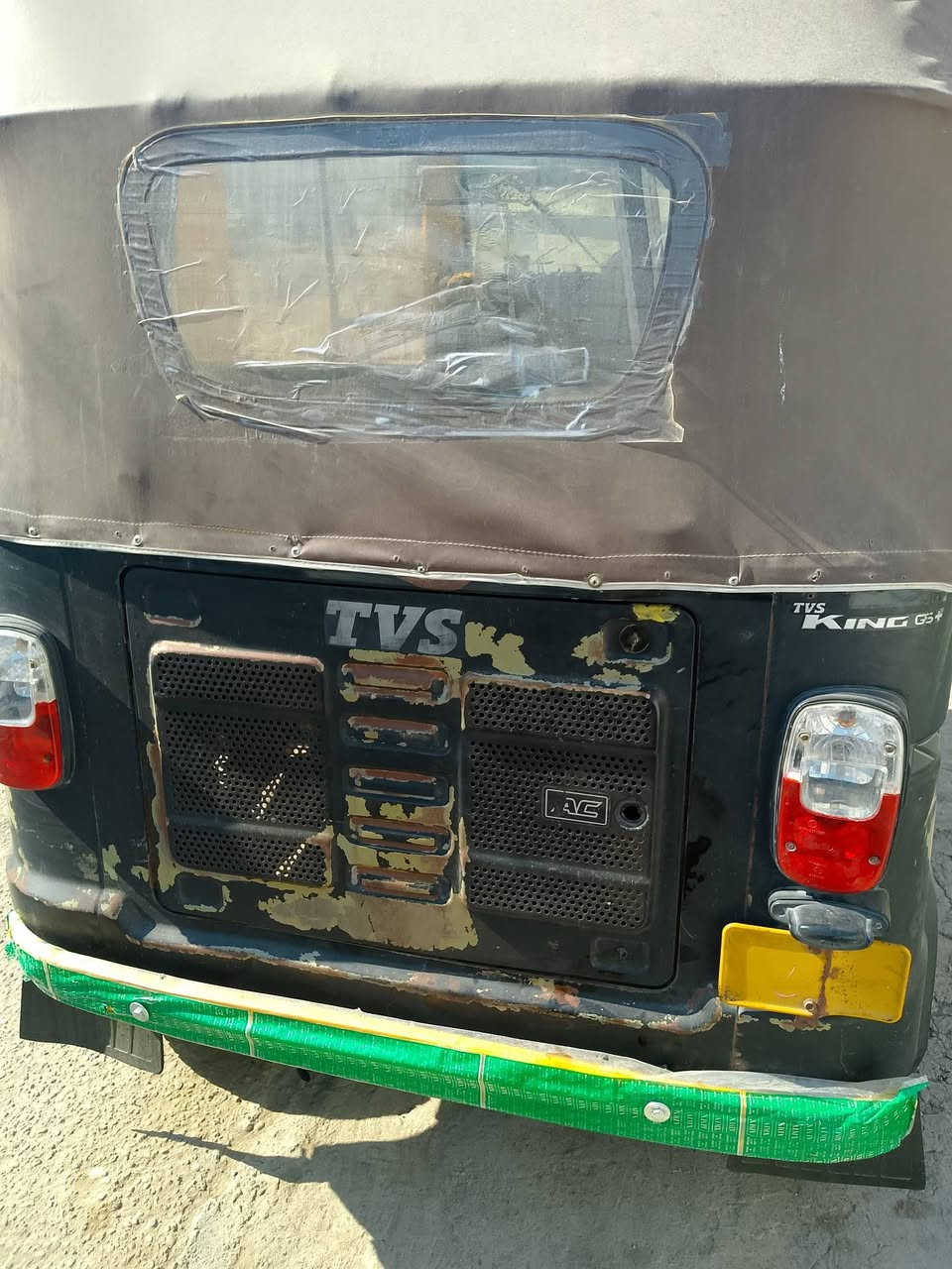 تكتك تي في اس موديل 18محرك على وضع شركه بلادي تكتك على وضع شركه فقط هلااا معمر بسمي من الشركه تحويل كبل بسمك مكاني بغداد سعر قفل بدون عمله 3 مليون قفل تفيدك ***********
