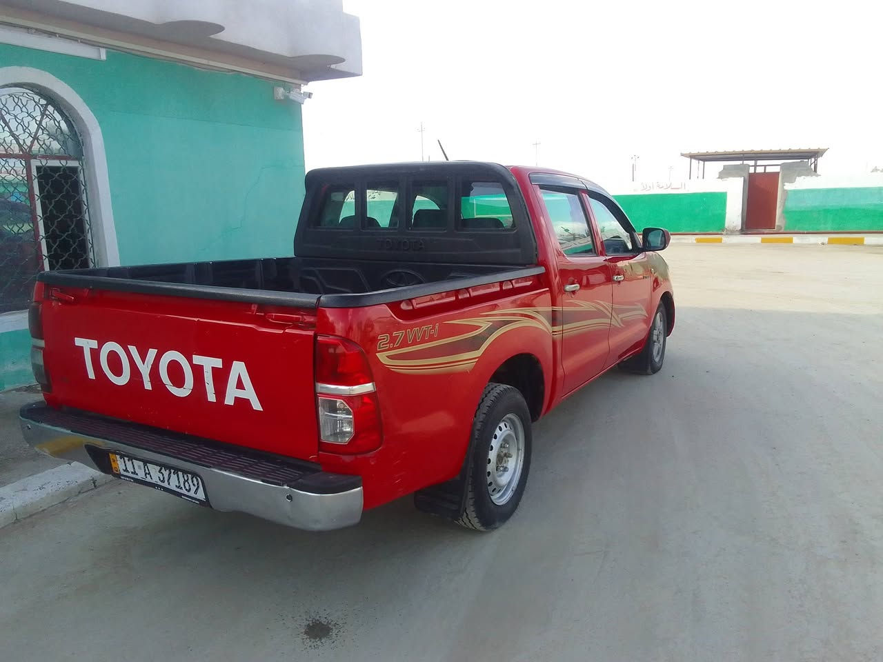 للبيع تويوتا هايلوكس 2010 رقم بغداد بسمي سنويه وارقام وهزه جديد كير اتوماتيك كويتي محرك مامفتوح ماشيه 240
كير محرك اكسل تخم تاير تدفئه وتبريد 

بيه صبغ قطعه الباب الخلفي بدون دواخل بغداد المشاهده ***********
