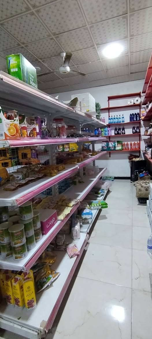 جميع محتويات المحل للبيع لعدم التفرغ للاستفسار المراسلة على الخاص او الاتصال على الرقم *********** العنوان حولي الجامعه حي الثقافي قرب باب الجامعة الخلفي
