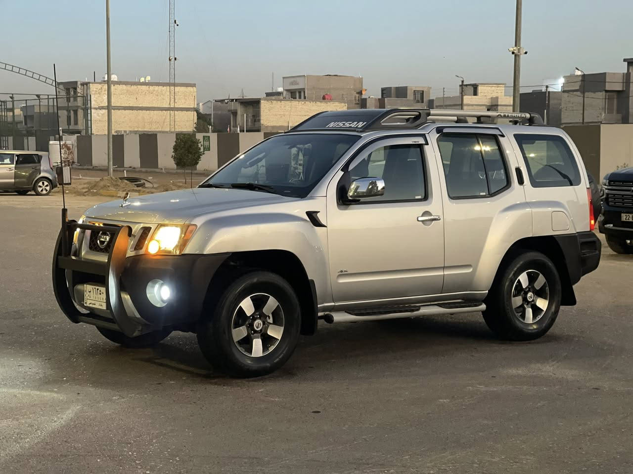 السلام عليكم للبيع نيسان اكستيرا موديل 2009 رقم بغداد مشروع وطني
محرك حجم 6 سلندر مكفول 
بيهه صبغ ٣ قطع ونص بدون حادث قوي
لغود شواصي قماره تكم مكفولات 
السياره جديده جدا وجاهزه
مكينه وكير وتبريد مكفولات
السعر 105$ ورقه وبيهه مجال بسيط حك جيه
مكان السياره بغداد ظباط حي الجهاد
للاتصال ***********
